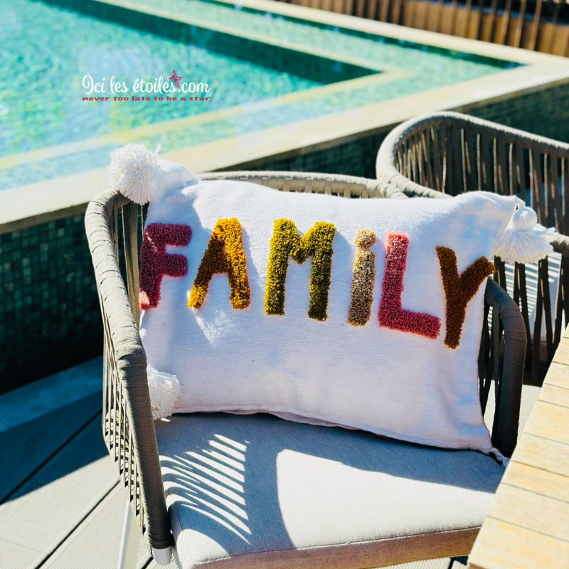 Housse de Coussin Marocain « Family »