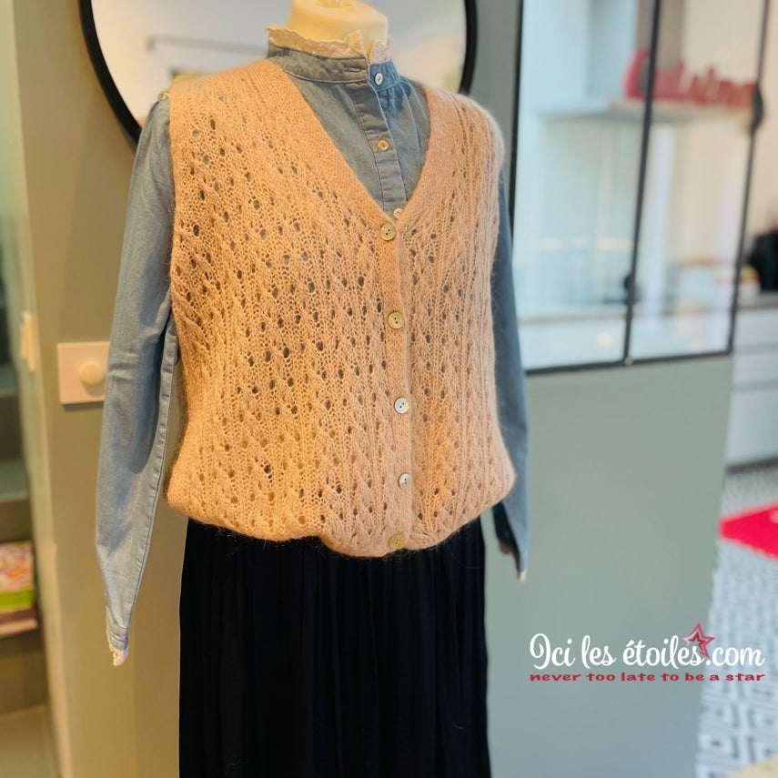 Tricot sans manches rose pâle