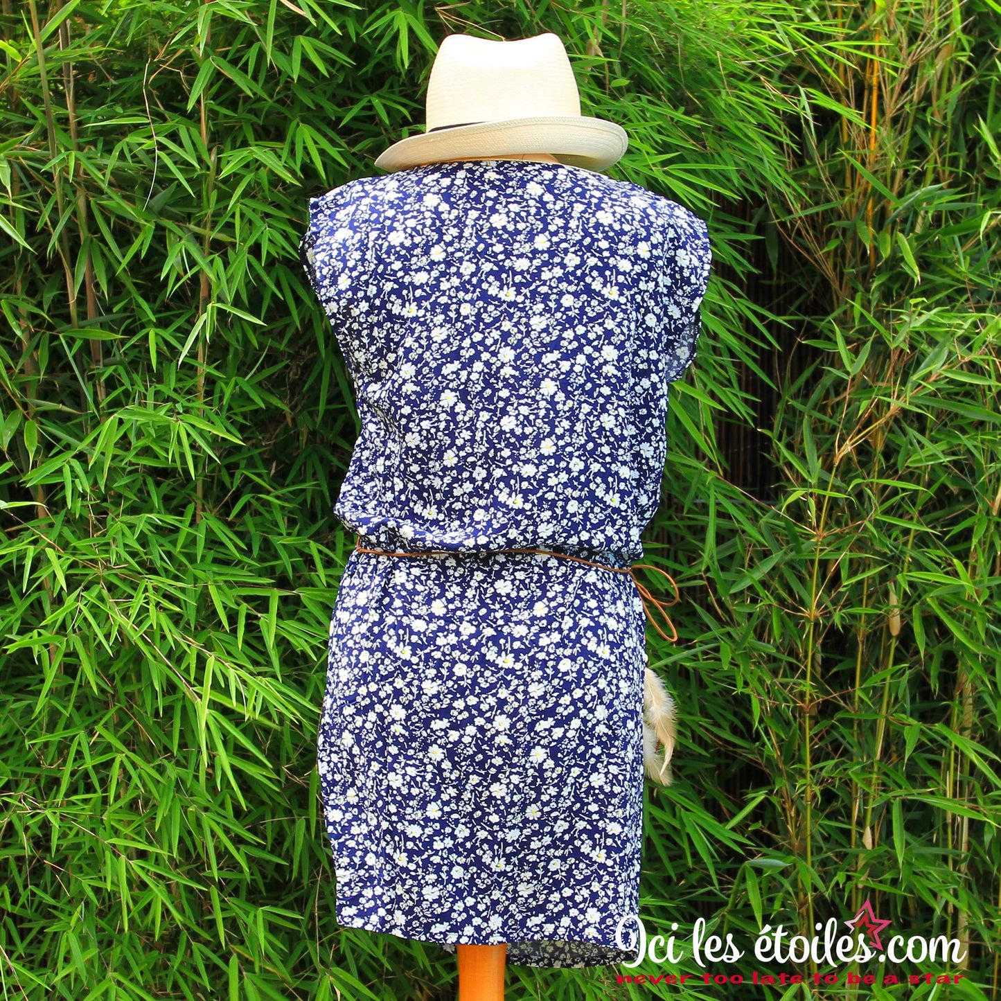 Robe petites fleurs blanches