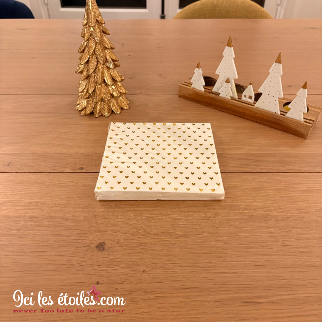 Lot de 20 serviettes blanches cœurs dorés en papier recyclé